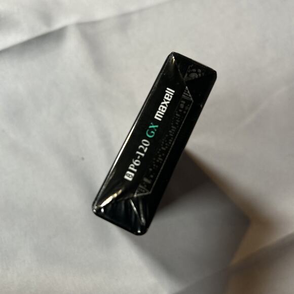 NOS - Factory Sealed MAXELL 8 mm Blank Video Tape (120 GX MP) Free Shipping. - Picture 3 of 5